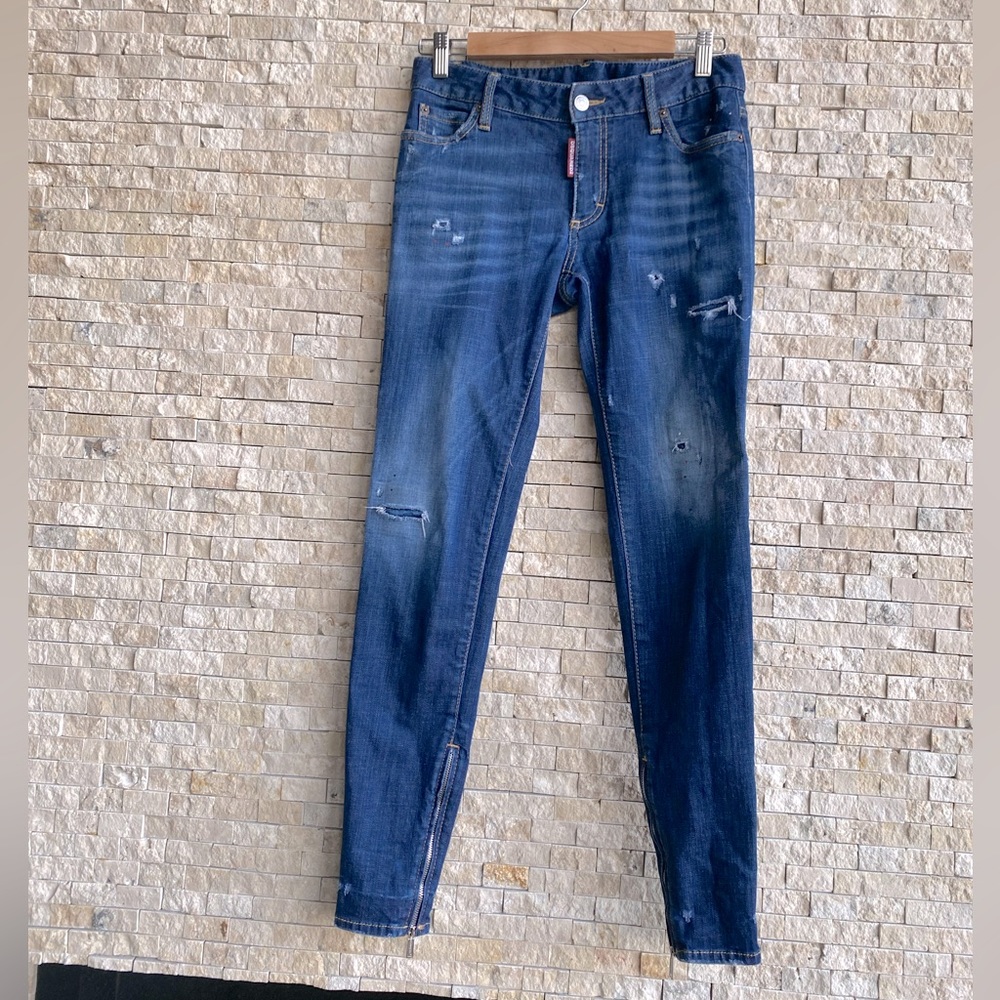 Dsquared2 skinny ankle zipper distressed dark wash (fit like a 4 in US sizing)